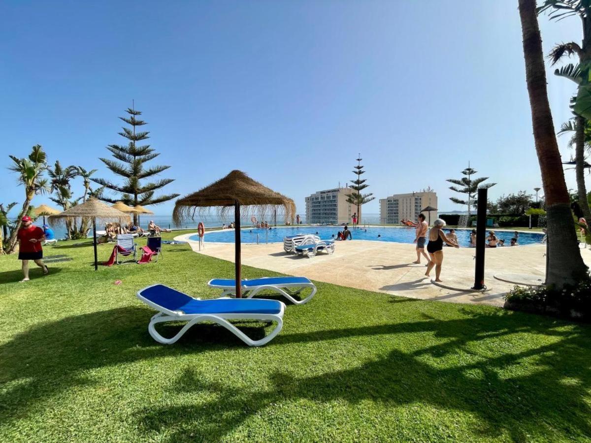 Beach And Pool Holidays At The Grand Coloso 베날마데나코스타 외부 사진